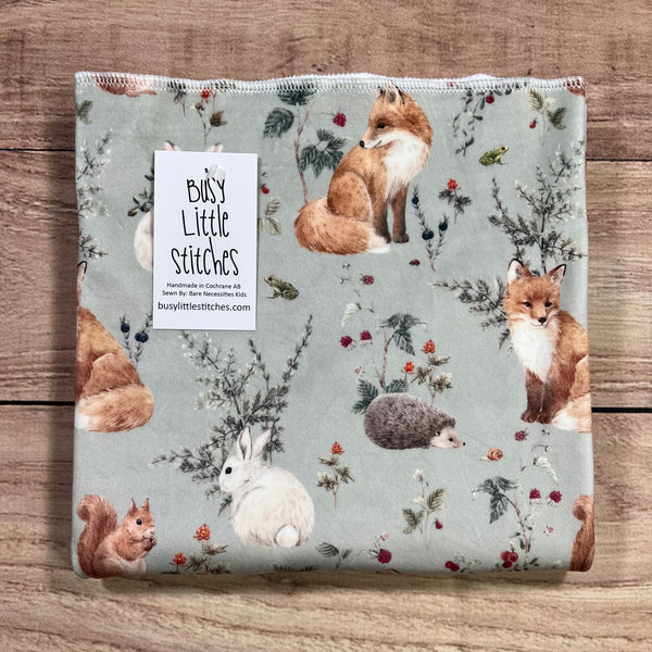 Fox & Hare Berries Toddler Blanket