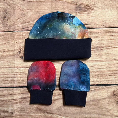 Watercolour Galaxy Newborn Hat & Mitten Set