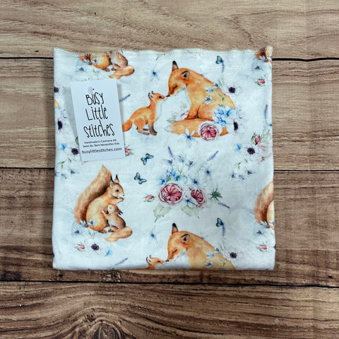 Fox Kiss Floral Blanket