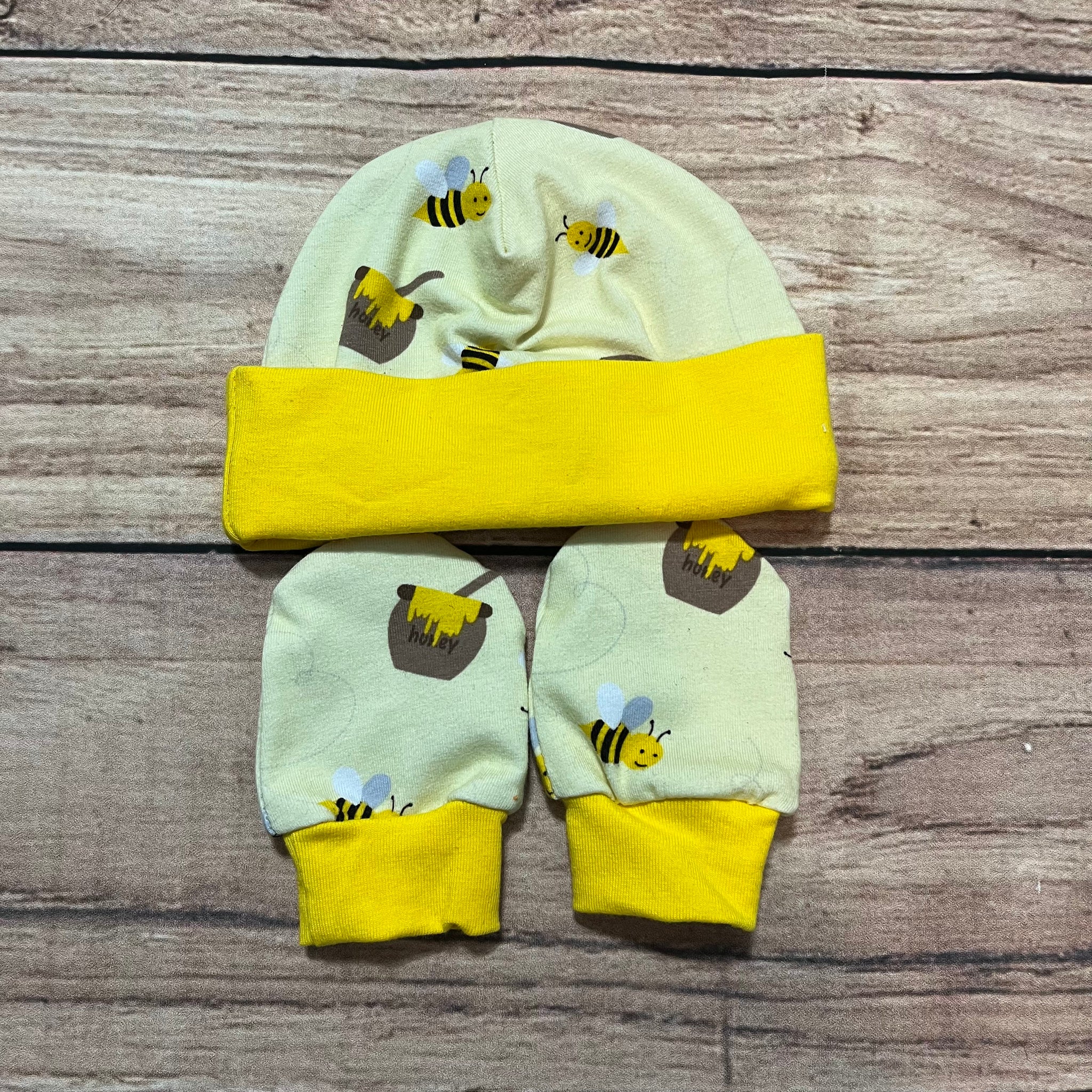 Bees & Honey Newborn Hat & Mitten Set